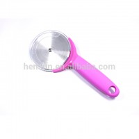 Custom Design Cheap Wholesale Pizza Cutter Rolling Round Pizza Wheel Cutter Plastic handle stainless steel Pizza Slicer Cutter